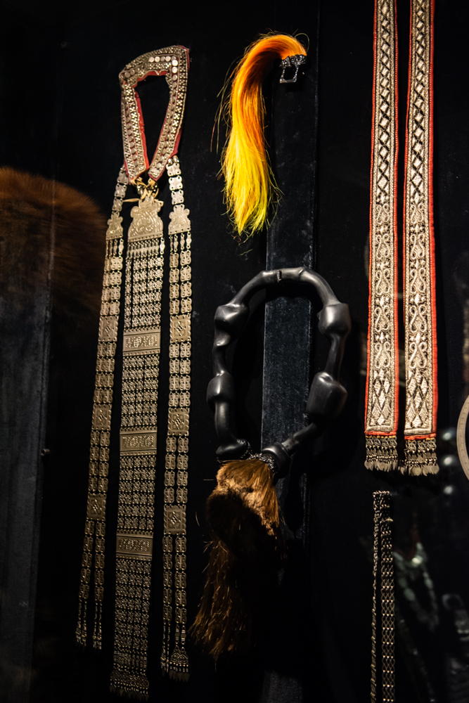 Фото: Традиционные якутские украшения и работы современных художников-ювелиров. Фото: Ирина Иванова