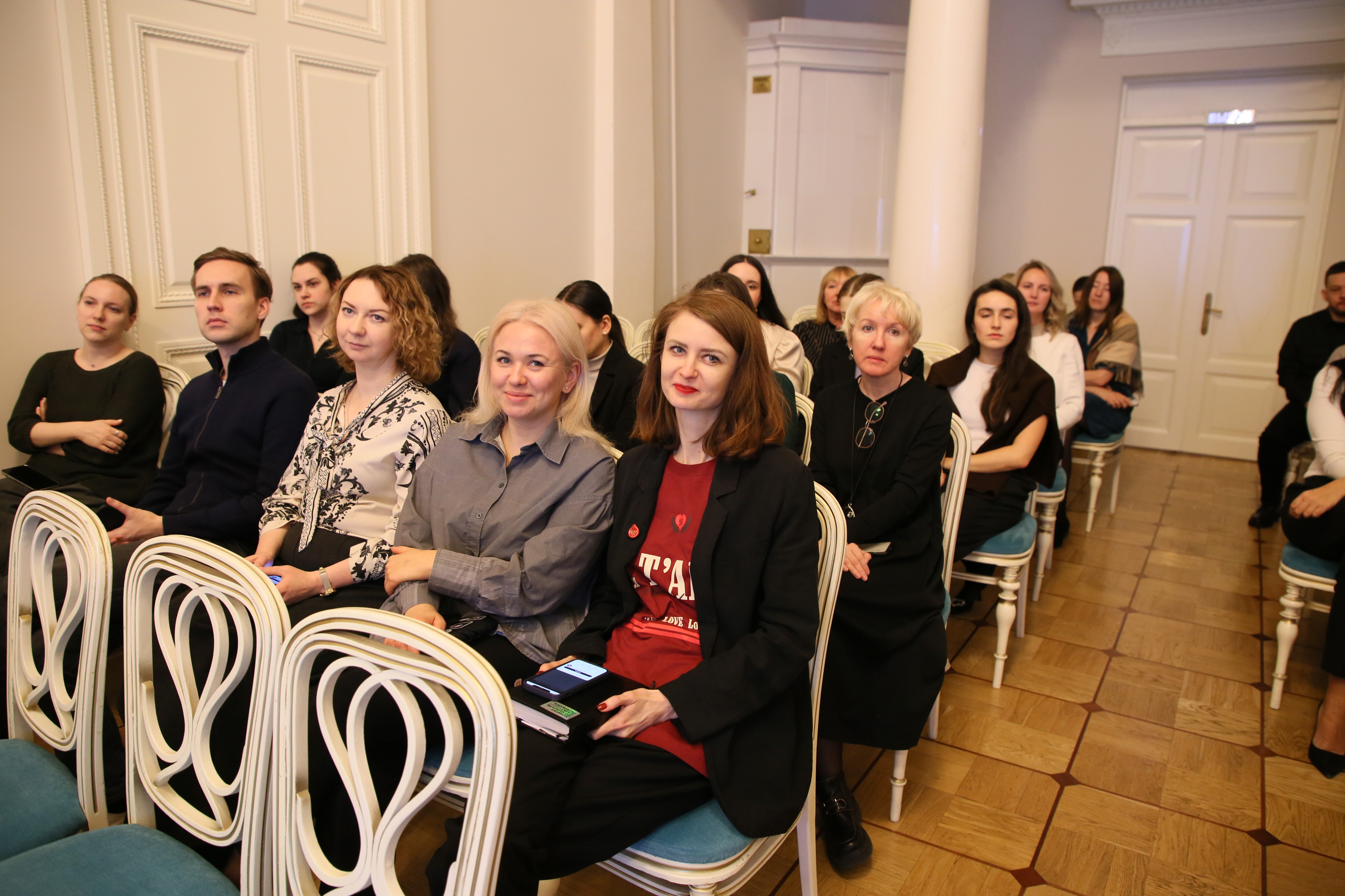 Сотрудники Комитета по культуре прослушали лекции от Общества «Знание»5