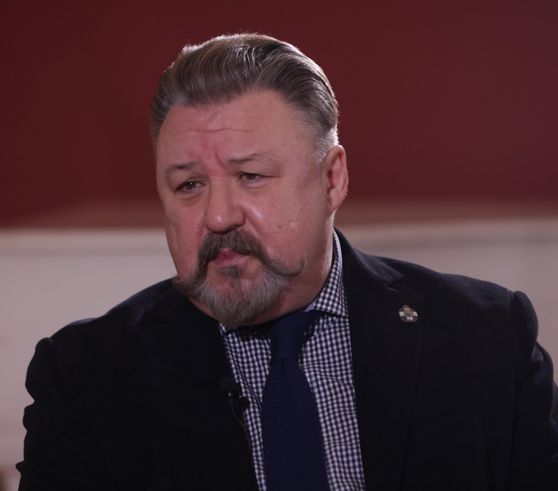 Юрий Лаптев: «Мой Петербург – столица Российской империи» Юрий Лаптев: «Мой Петербург – столица Российской империи»