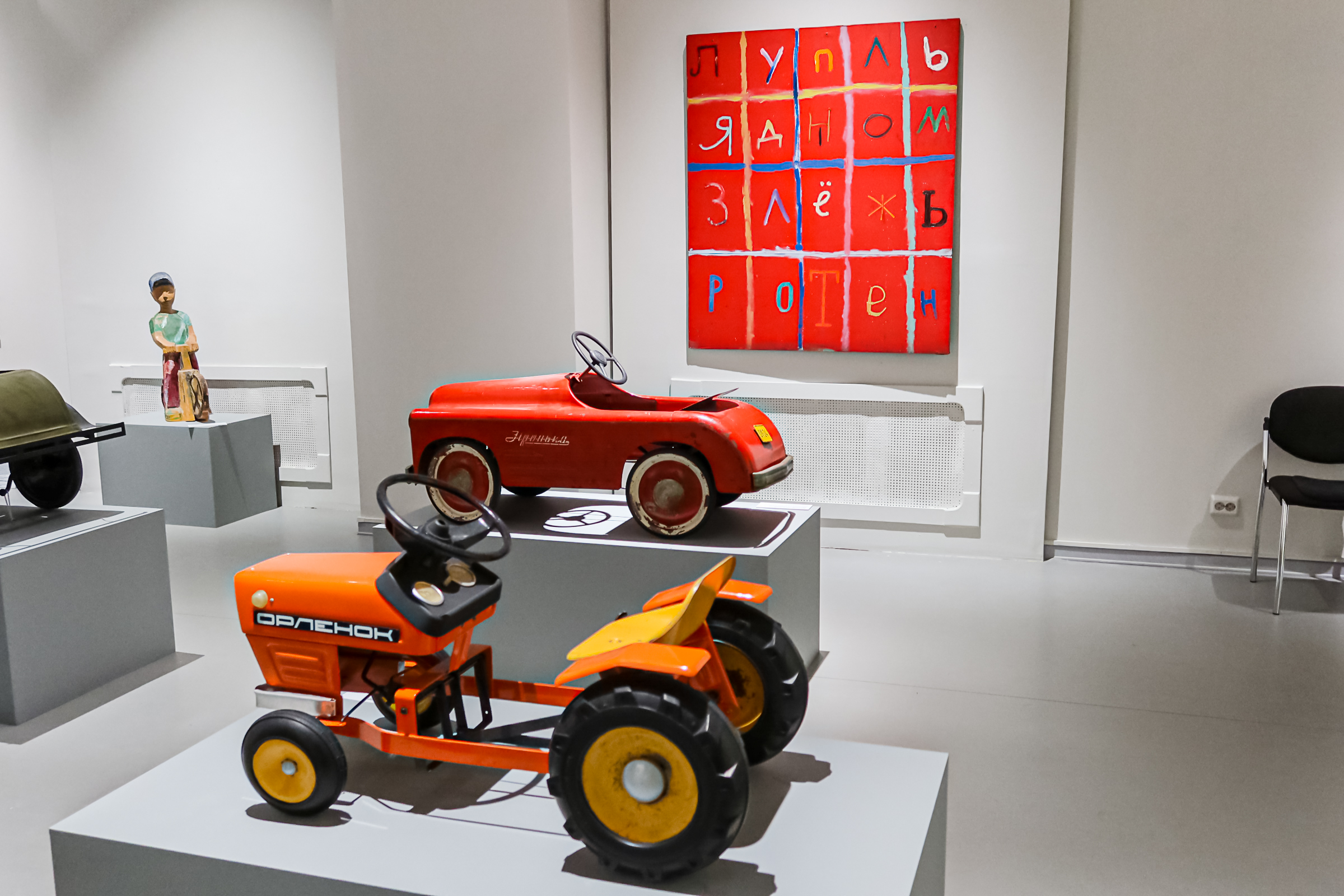 В Мраморный дворец «Взрослым вход разрешен»11