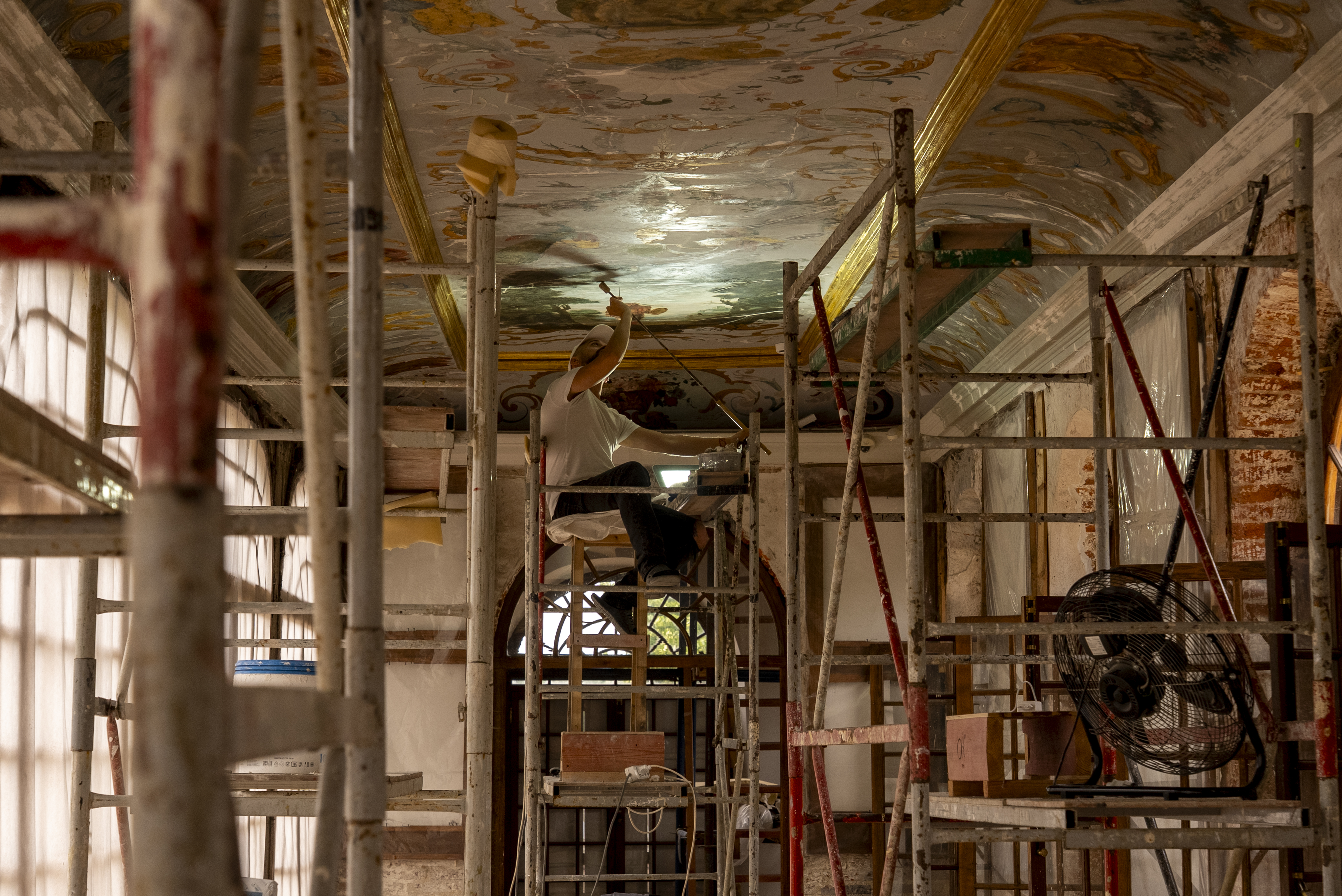 В Петергофе продолжается реставрация дворца «Монплезир»2