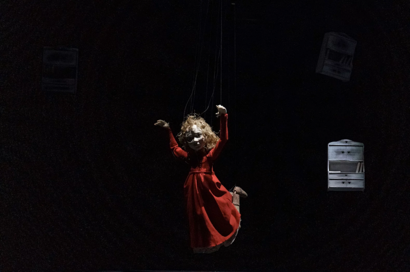Спектакль «Алиса в стране чудес» в Большом театре кукол