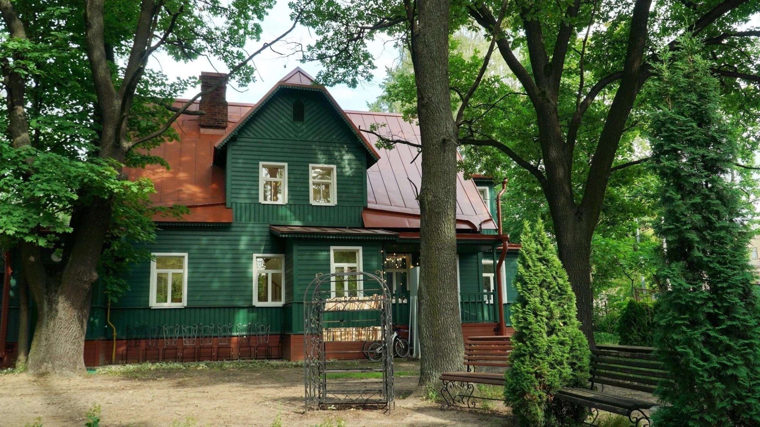 Анна Контуашвили