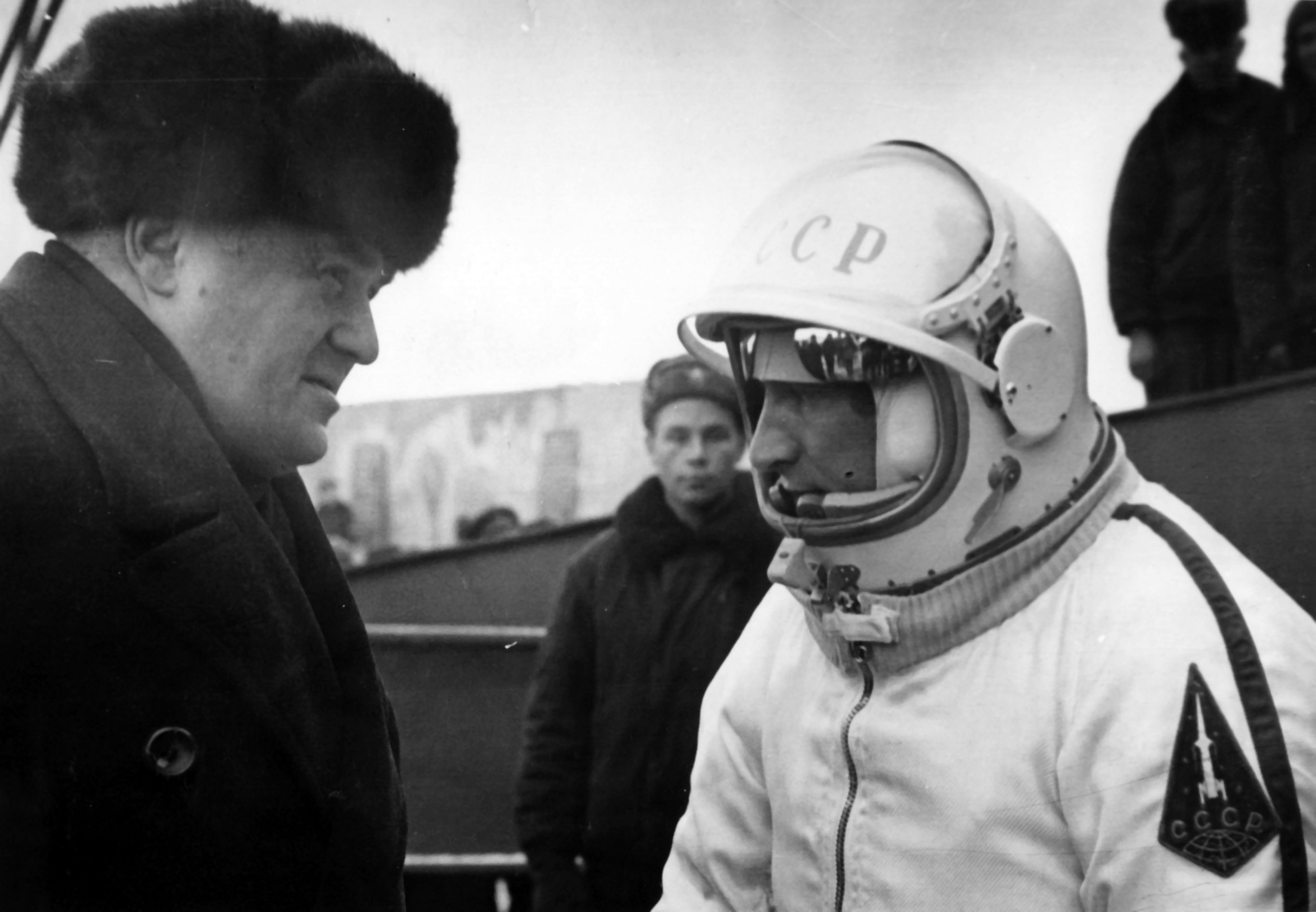 В Музее артиллерии можно увидеть картину о советском космонавте на Марсе2