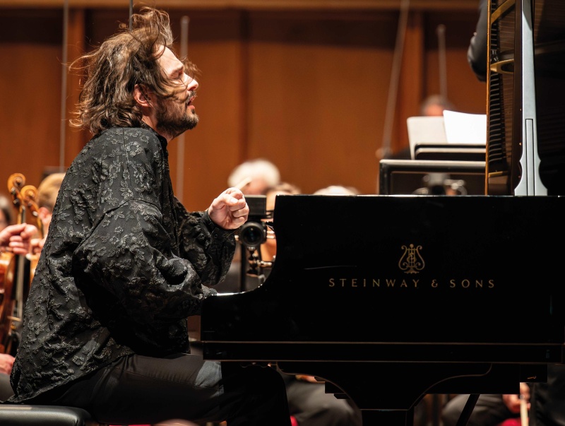 Петербургский пианист победил в престижном Международном конкурсе