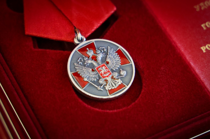 Александр Беглов вручил награды в День работника культуры