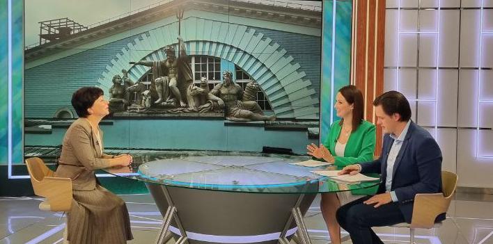 Ольга Гаазе рассказала на главном городском телеканале о «Многомерности культуры»