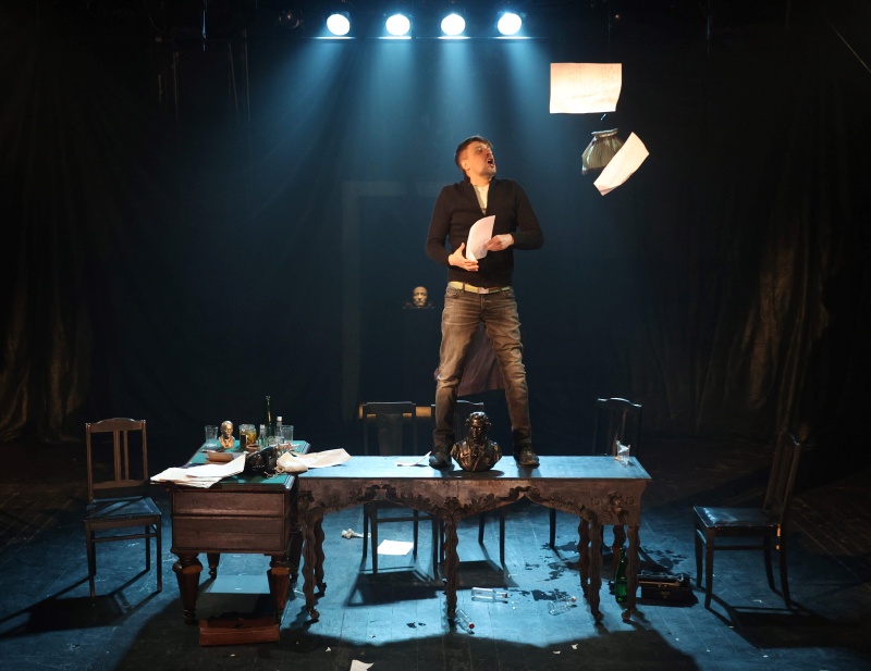 Пять режиссеров и пять актеров представят «Пушкинский дом» в театре «Мастерская»