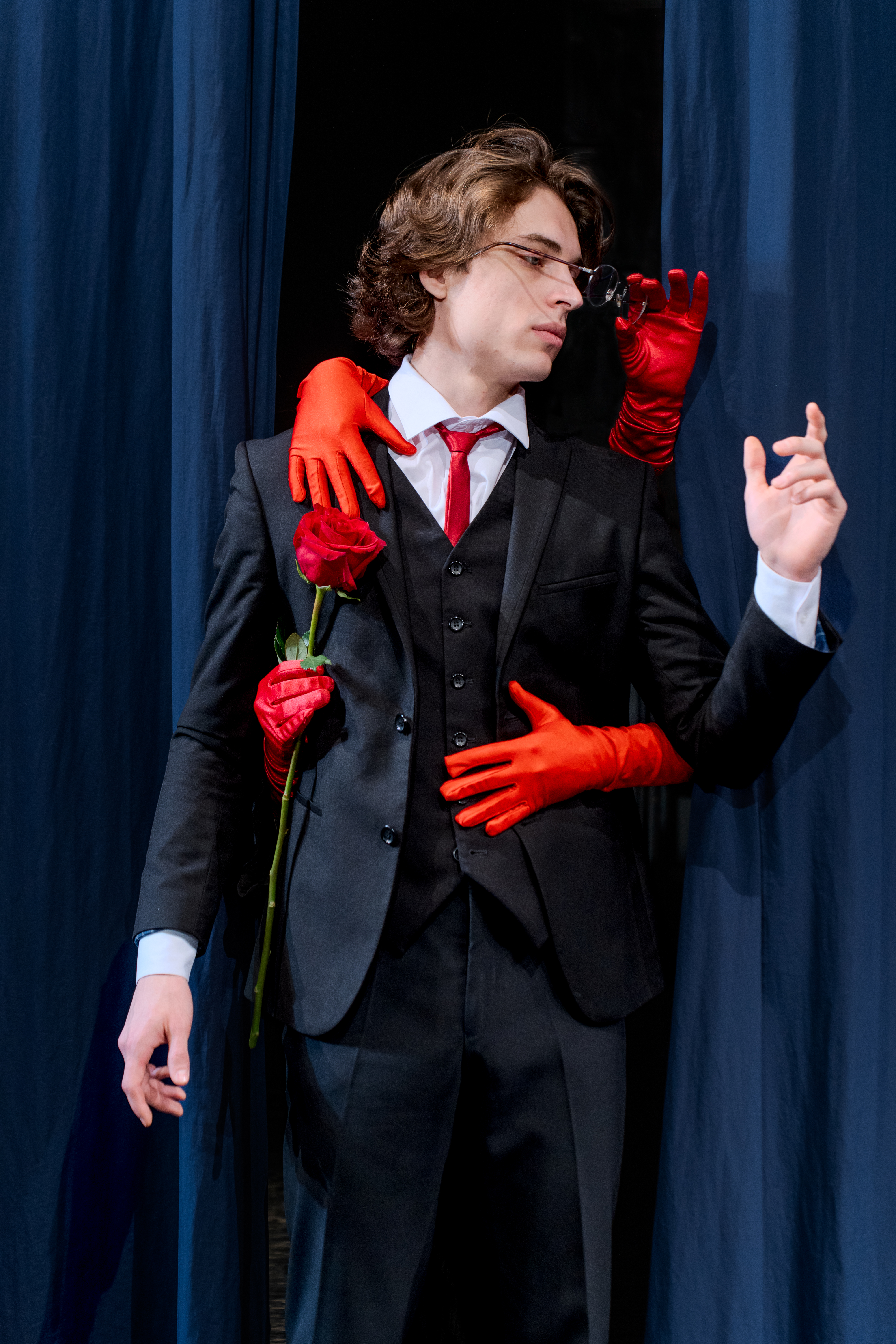 Анастасия Нечаева переиграла «Игроков» Гоголя1