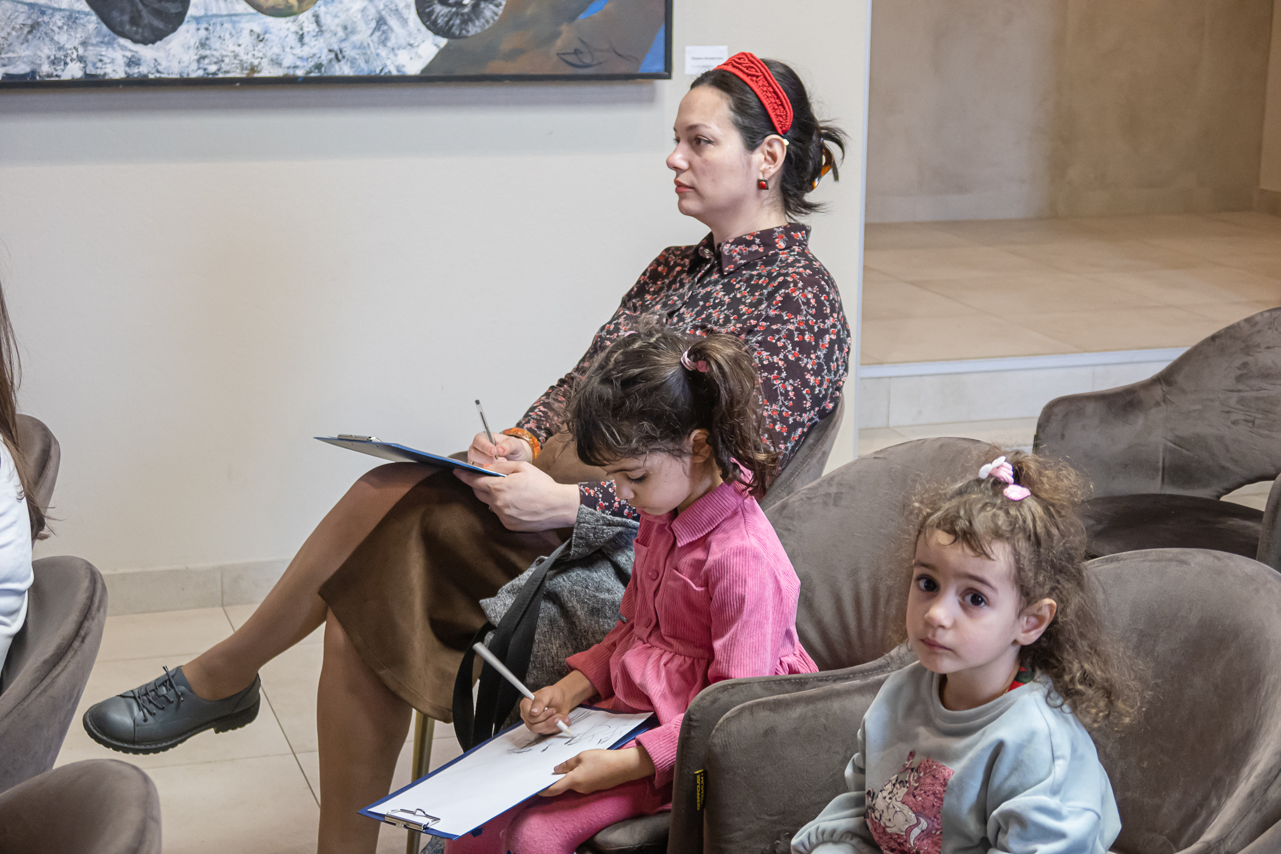 В медиацентре «Культура Петербурга» многодетные мамы узнали, как построить родовое древо11