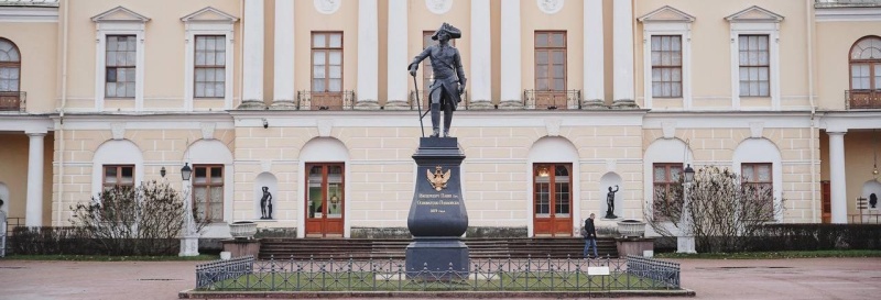 Обложка: В Павловске восстановили фотопортрет Александра III работы Деньера