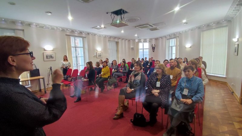 В Санкт-Петербурге прошел круглый стол «Доступная музейная среда: ничего для глухих без глухих»