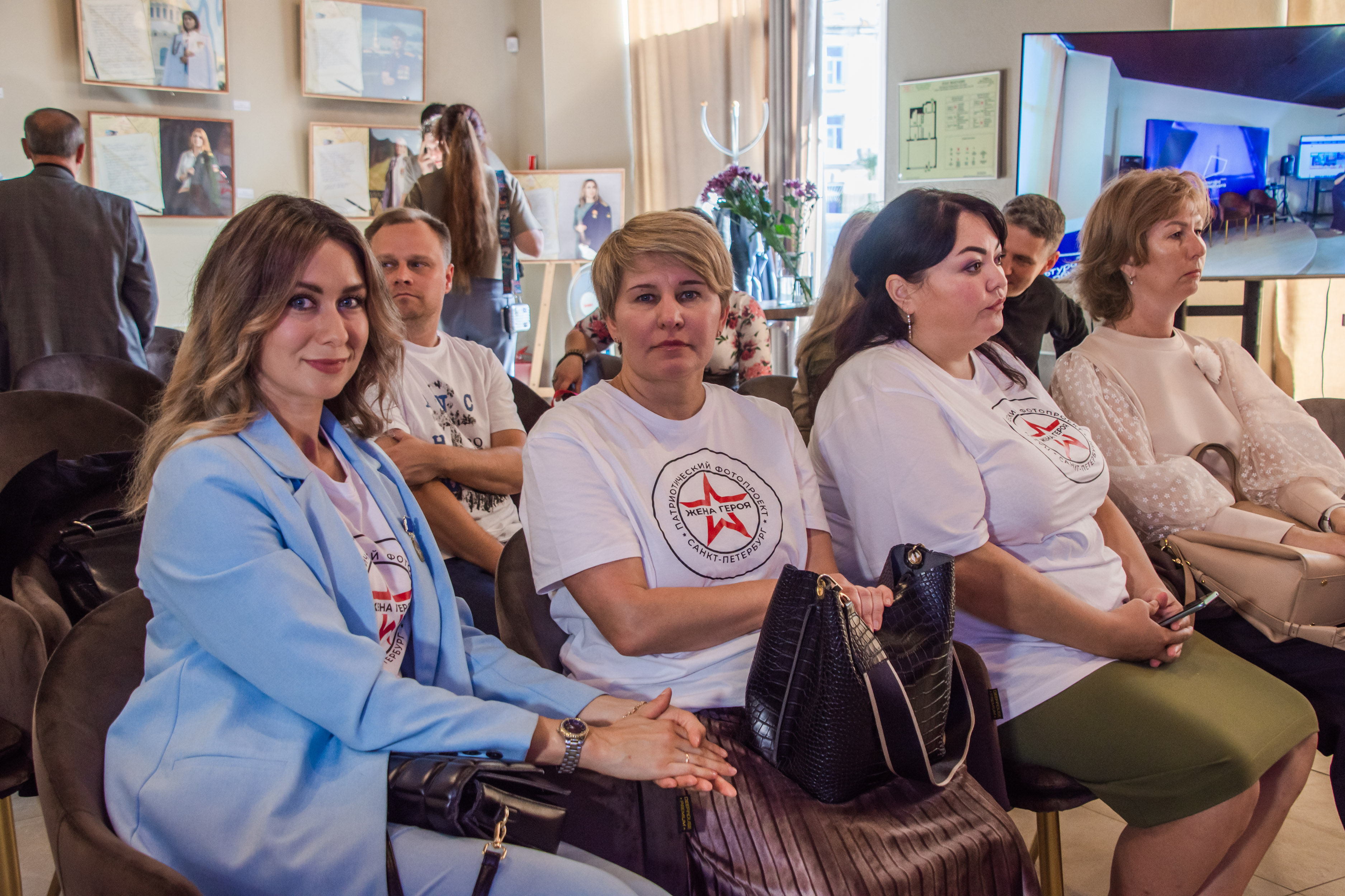 В медиацентре «Культура Петербурга» открылась выставка «Закаленная сталь России»     1