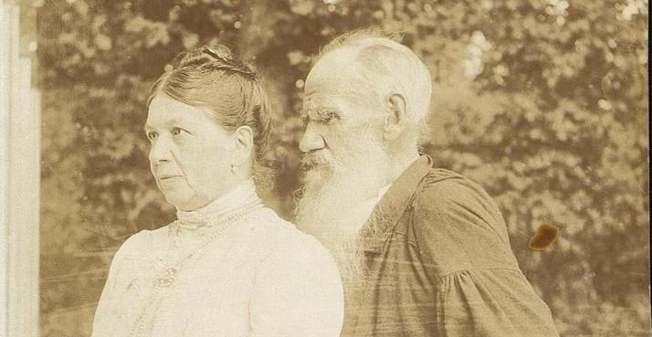 Обложка: Л.Н.Толстой и С.А.Толстая. 1902.
