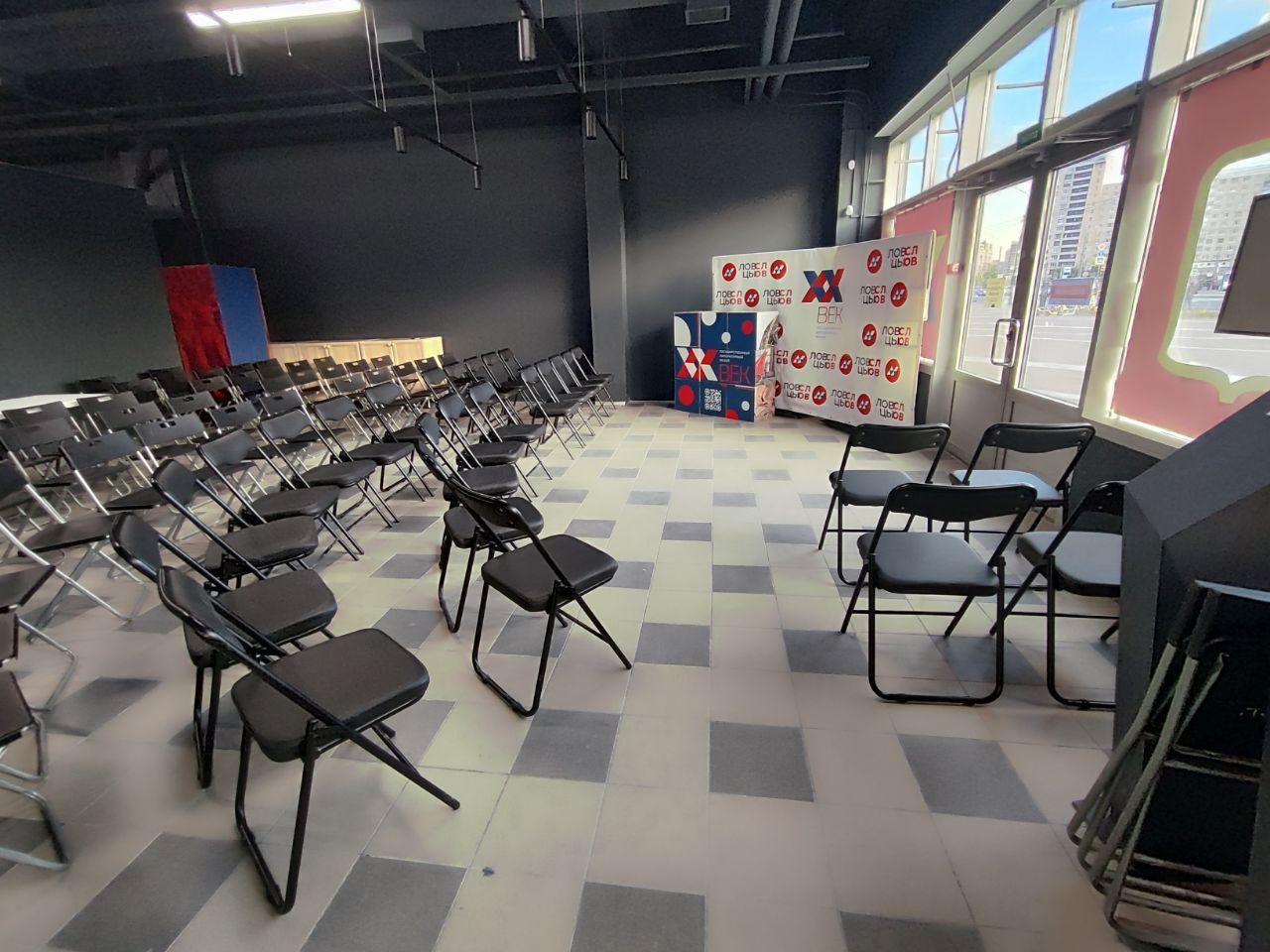 Выставочное пространство литературного музея «ХХ век» в Ледовом 6