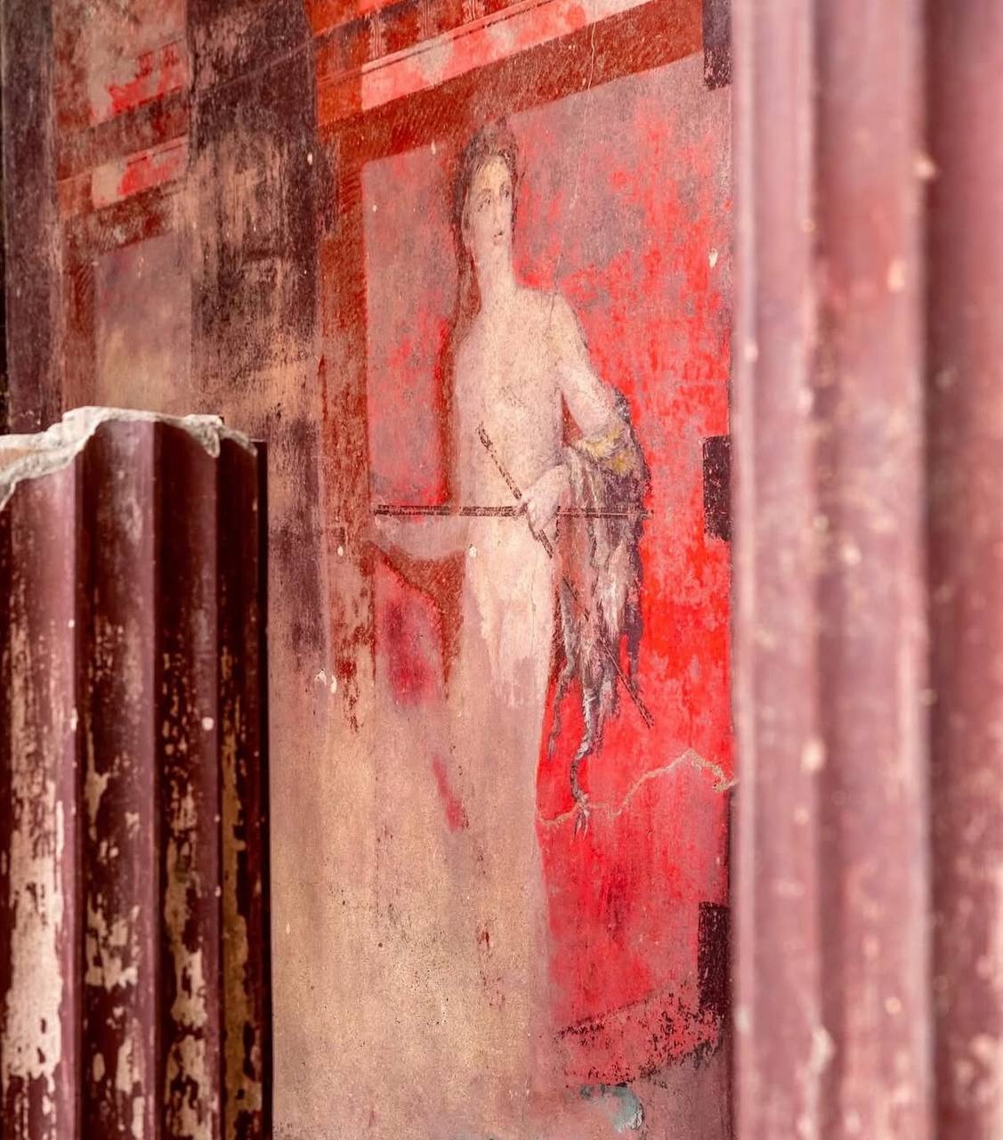 В Помпеях найдена уникальная фреска1