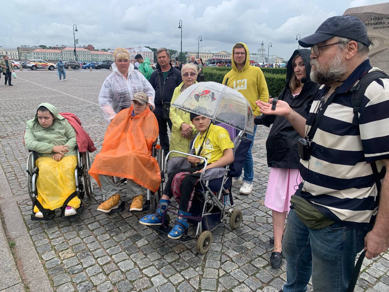 Участники проекта «Многомерность культуры» узнали историю Сенатской площади1