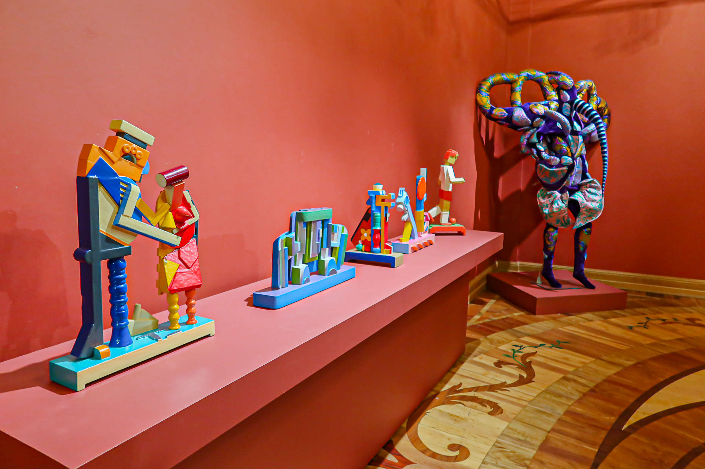 В Мраморный дворец «Взрослым вход разрешен»28