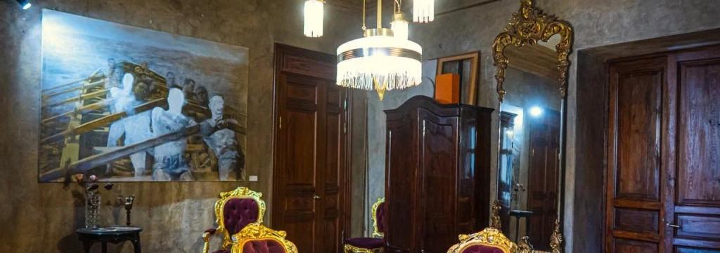 Обложка: Музей-квартира Георгия Гурьянова. 