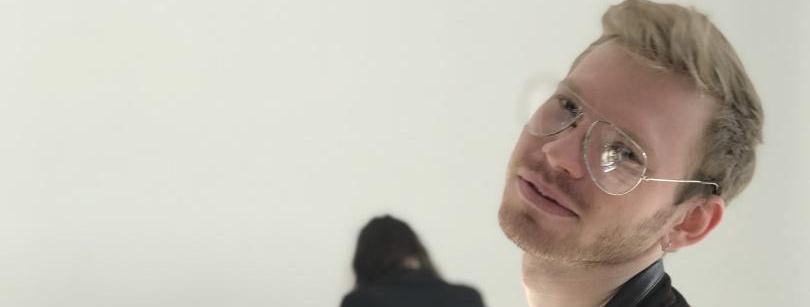 Обложка - Александр Фонарёв