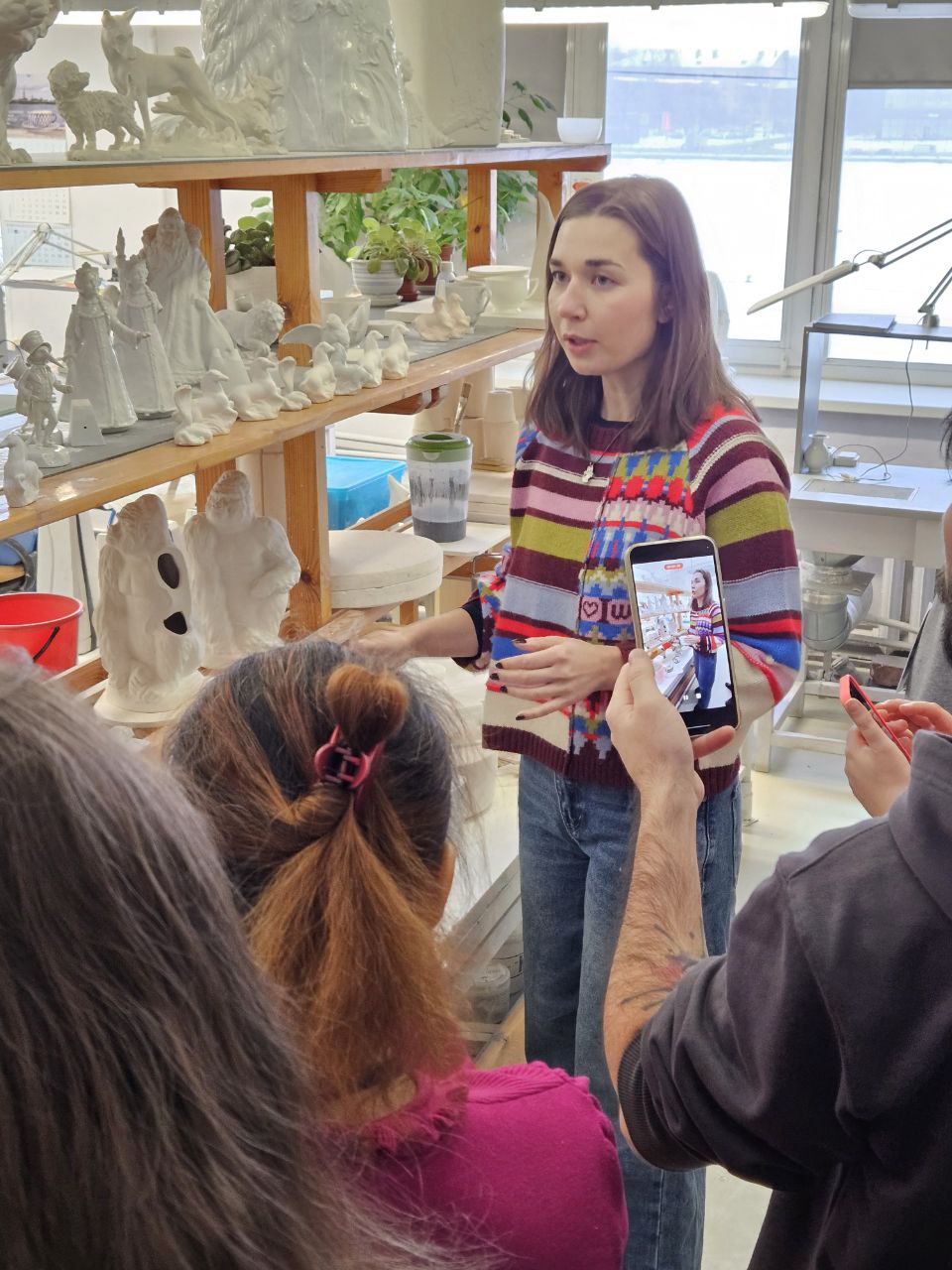 Участники программы «Многомерность культуры» побывали на Императорском фарфоровом заводе5