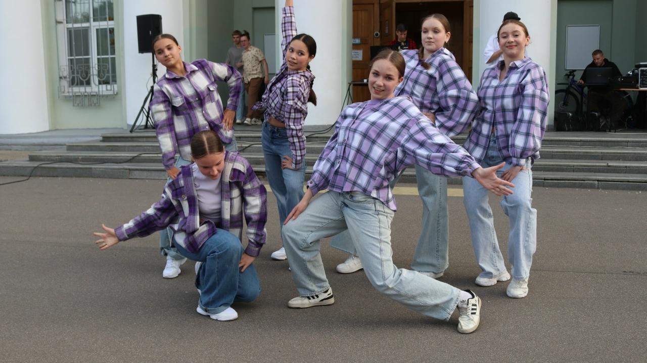 https://vk.com/dkmayakovskogo?z=photo-3840975_457321918%2Fwall-3840975_17806