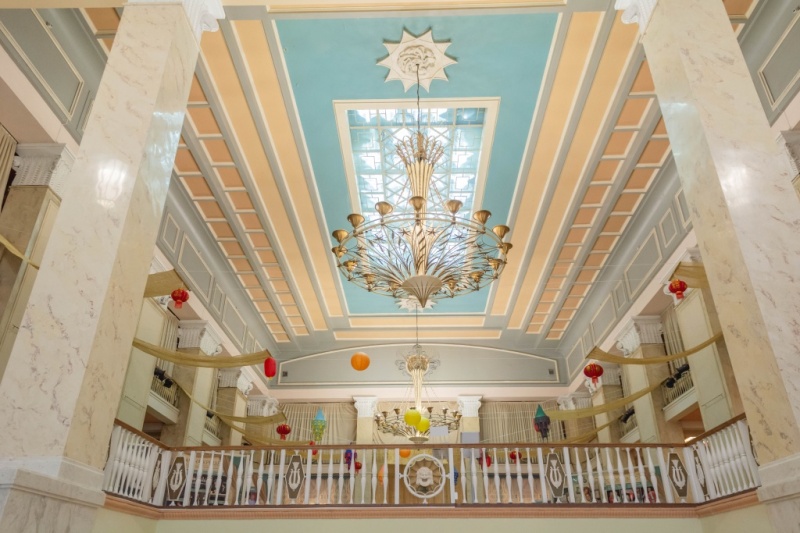 Cпектакль «Любовь безмерная» рассказывает четыре истории боли и надежды на РЖЯ