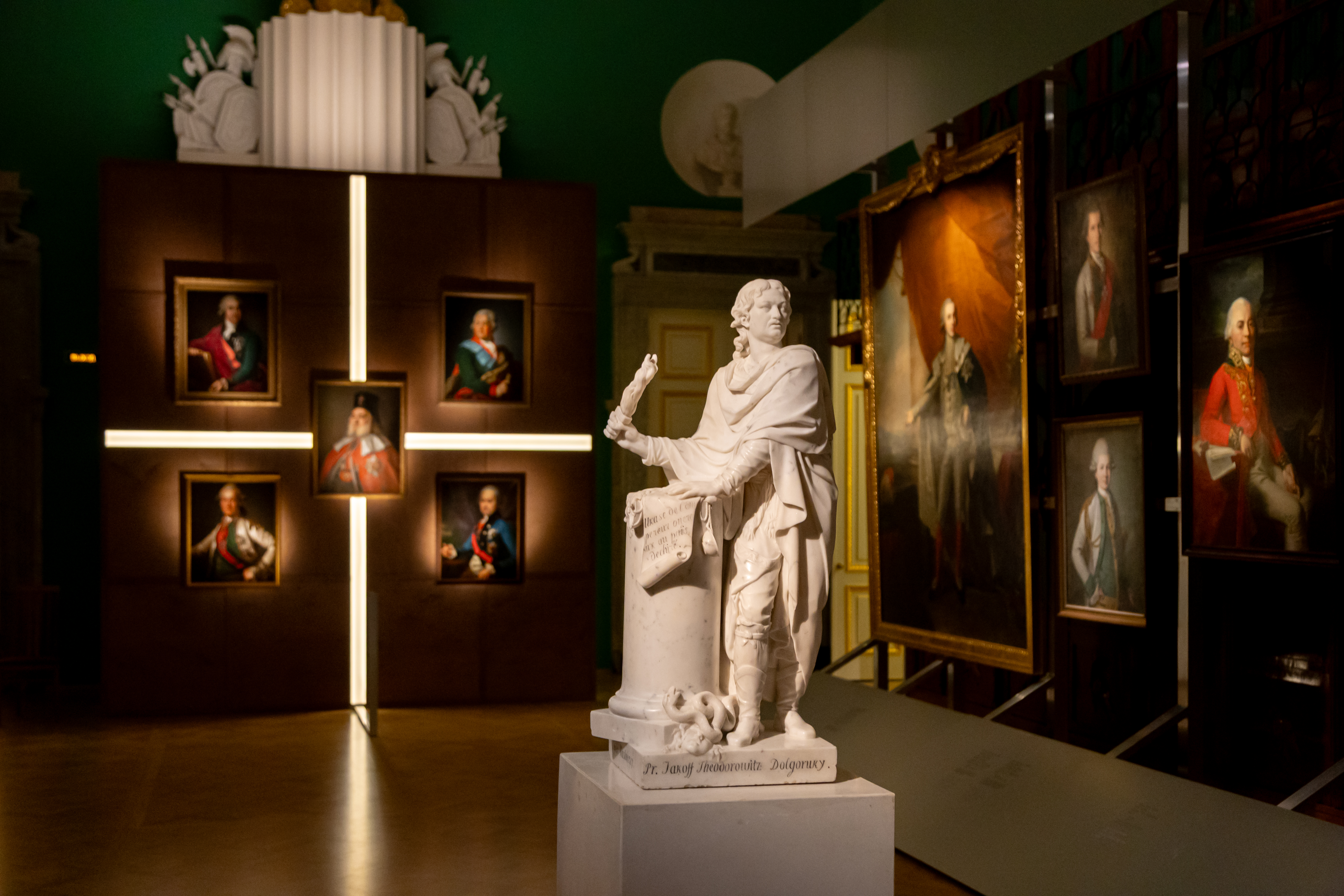 Грандиозная портретная выставка открылась в Русском музее4