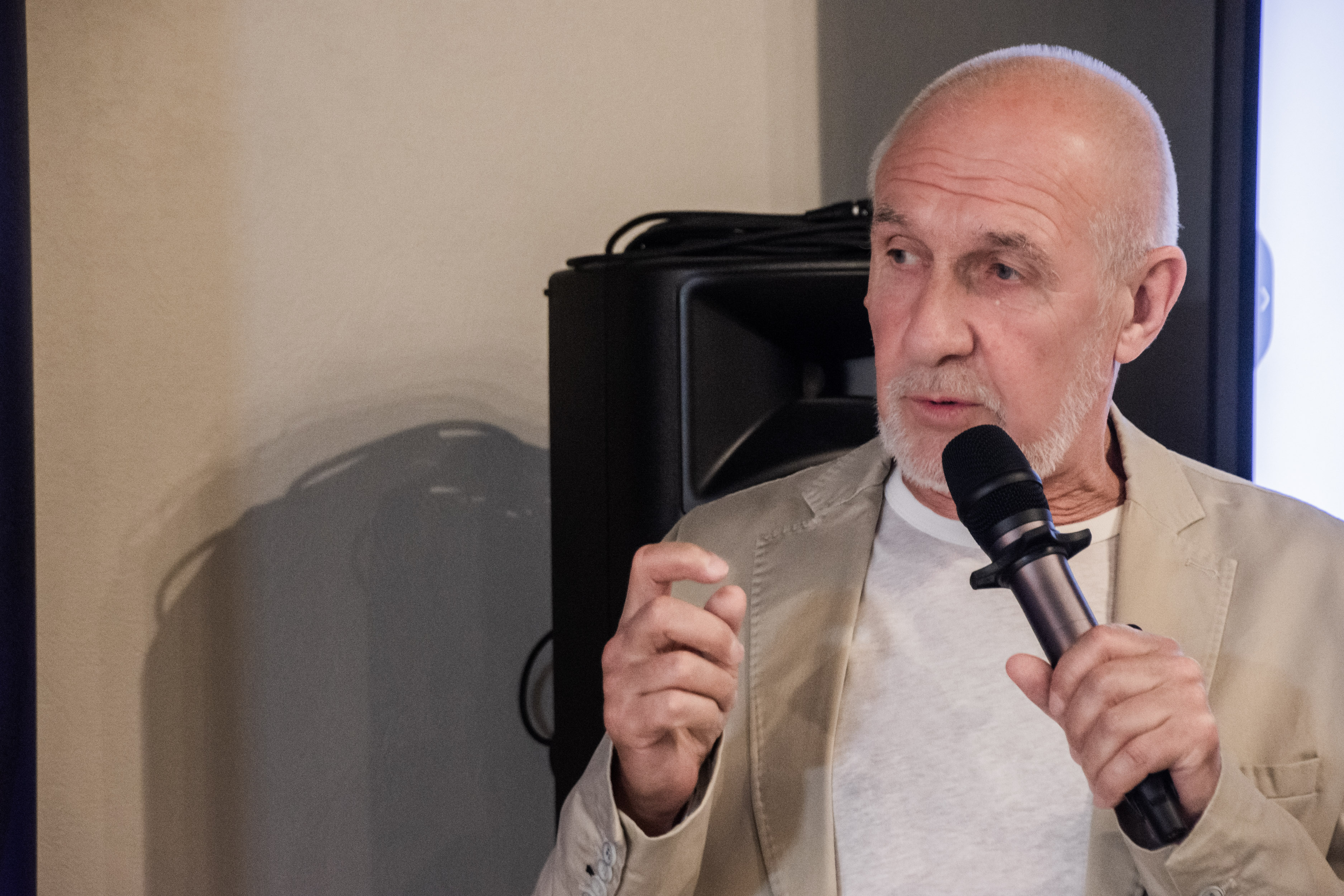 В медиацентре «Культура Петербурга» открылась выставка «Закаленная сталь России»     7