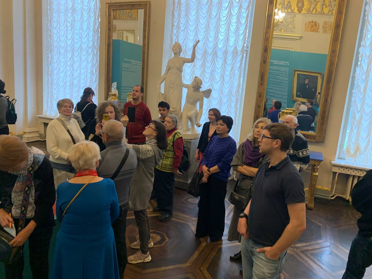 Участники проекта «Многомерность культуры» посетили выставку «Великий Карл»1