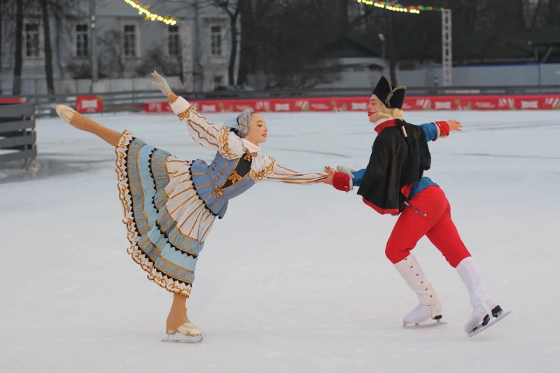 Государственный балет на льду оживляет декабрьскую сказку на Елагином острове