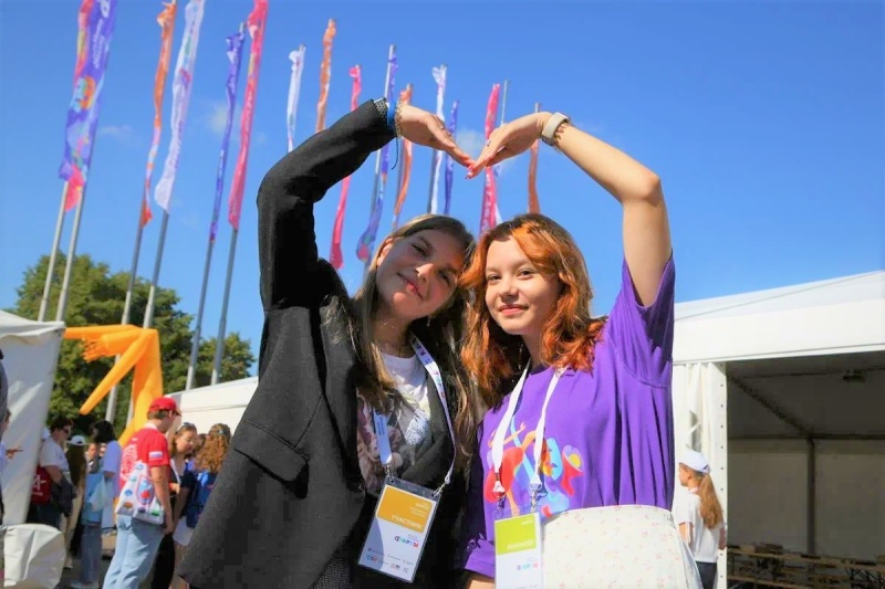 Анастасия Мельникова, Эмилия Спивак, Александр Исаков, Ольга Хомова и редакторы «Культуры Петербурга» расскажут об «отцах и детях»