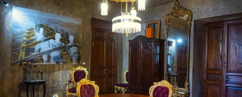 Обложка: Музей-квартира Георгия Гурьянова. 