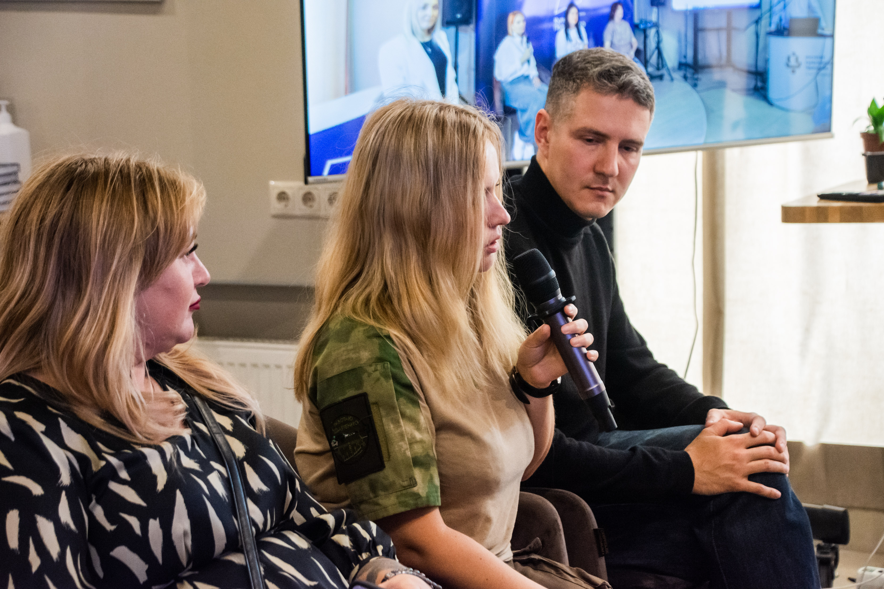 В медиацентре «Культура Петербурга» открылась выставка «Закаленная сталь России»     6