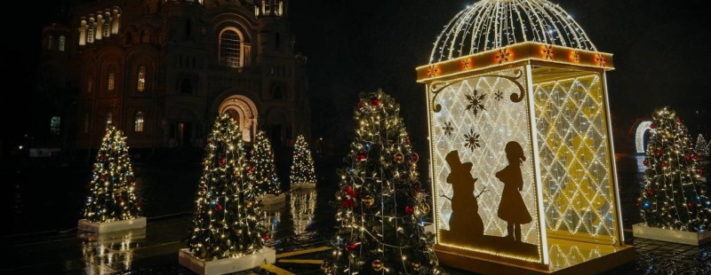 Обложка: Световое шоу в Кронштадте