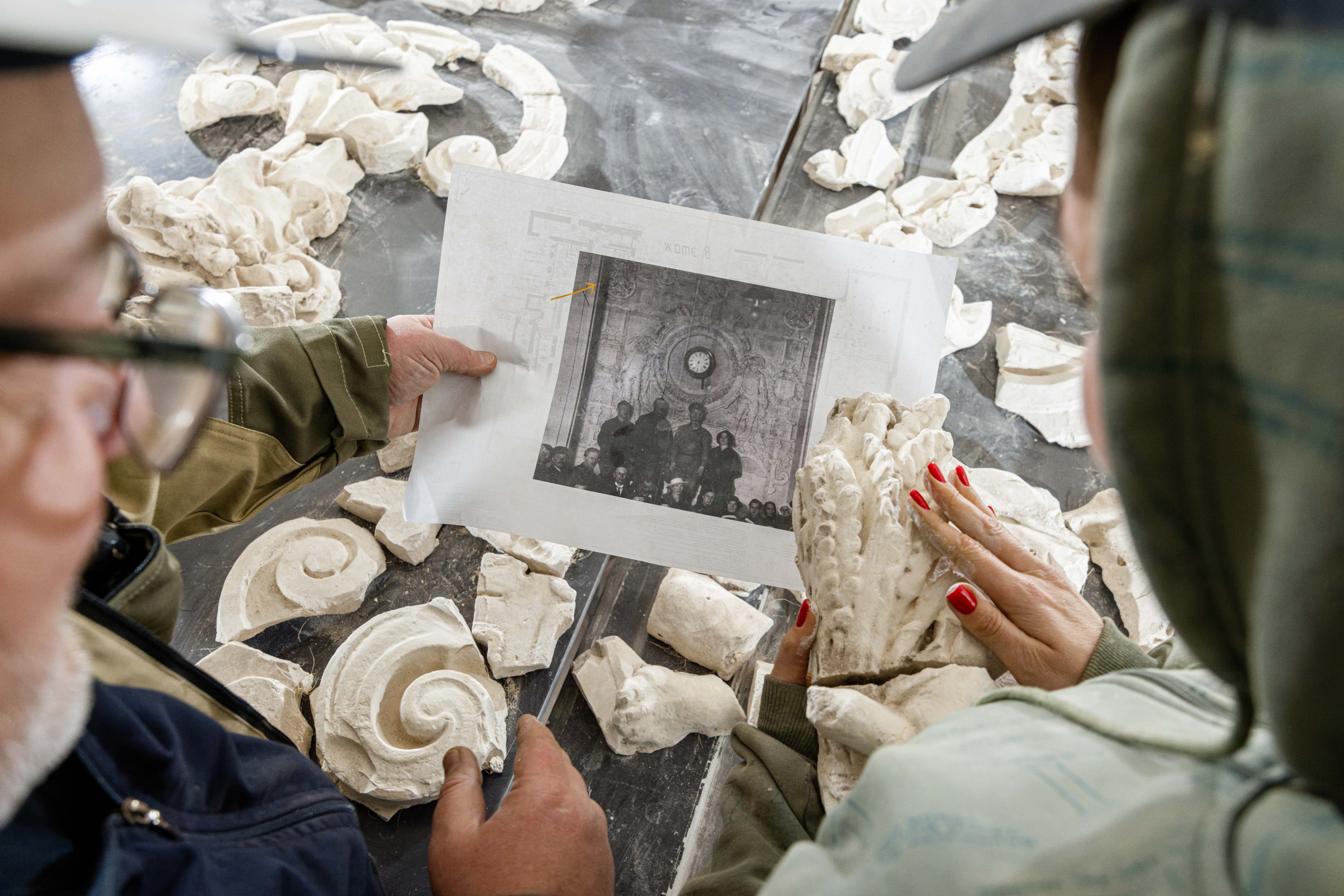 В дымовой трубе Дома Радио нашли барельеф 1910-х годов3