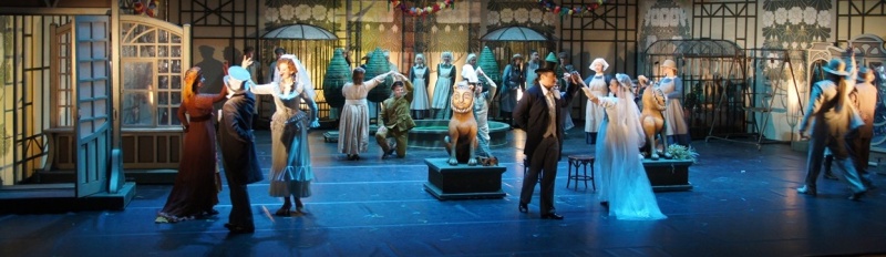 Фото заставки:  Мариинский театр. Сцена из оперы «Свадьба Фигаро» (2011).  Фото предоставлено пресс-службой Мариинского театра. Автор: Наташа Разина. Правообладатель: Мариинский театр.