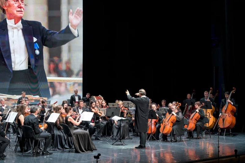 Антон Лубченко: «Прежде всего – руководствуюсь хорошей музыкой»