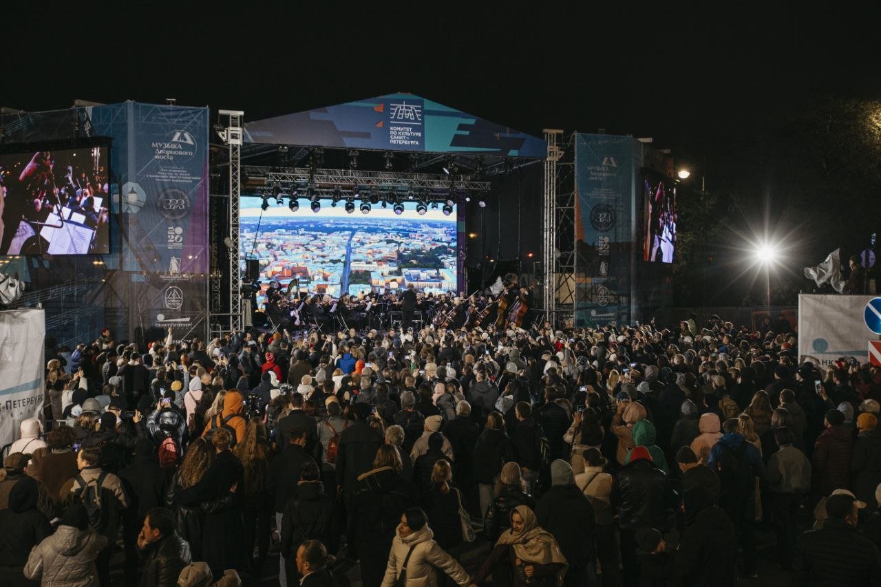 «Музыку Дворцового моста» посетили 20 тысяч зрителей5