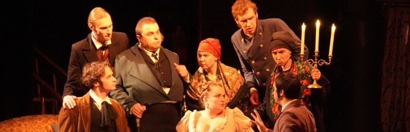 Фото заставки: Могилёвский областной драматический театр (Беларусь). Спектакль «Женитьба. Фантасмагория». Фото предоставлено пресс-службой Театра-фестиваля «Балтийский дом». Правообладатель: оргкомитет фестиваля «Встречи в России».