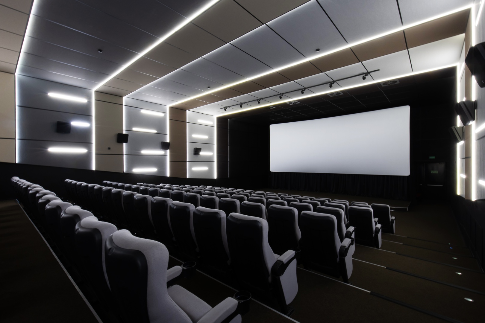 Ко Дню России «Ленфильм» покажет три фильма