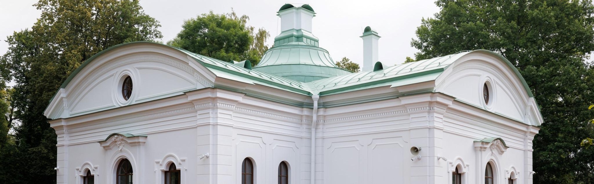 Обложка: В «Петергофе» завершилась реставрация павильона «Китайская кухня»