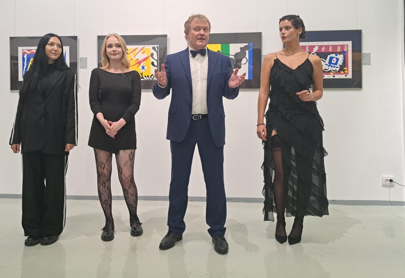 В Bashmakov Gallery открылась выставочная трилогия о «Парижской школе»