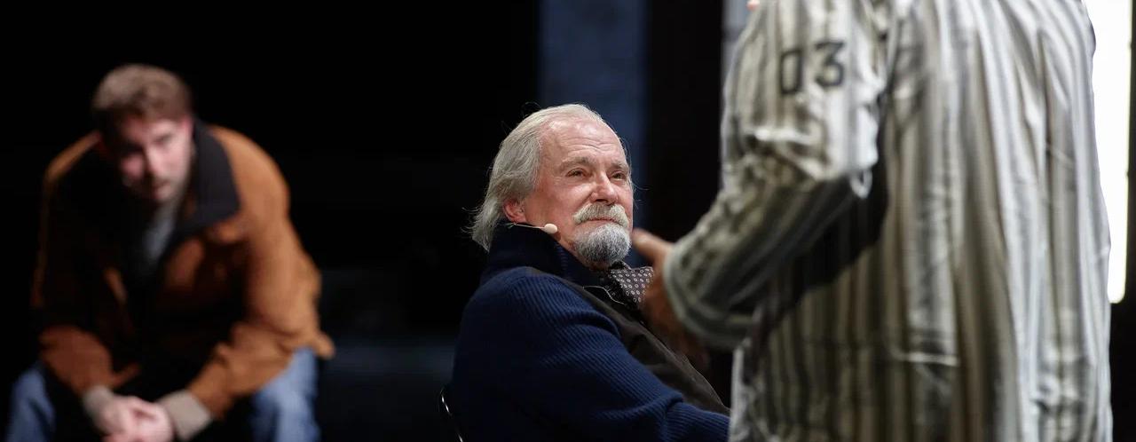 Обложка: «Мастерская 12» Никиты Михалкова покажет в Петербурге два спектакля.