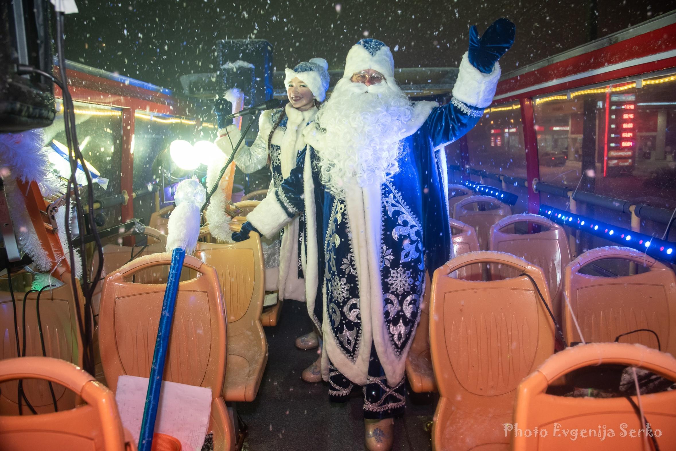 «Торжественный проезд Деда Мороза и Снегурочки по улицам Кронштадта»