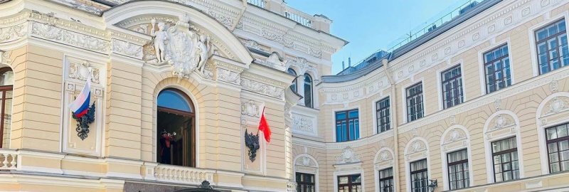 Фестиваль «Императорский полдень». Фото заставки: t.me/capella_spb/1371 Фестиваль «Императорский полдень». Фото заставки: t.me/capella_spb/1371