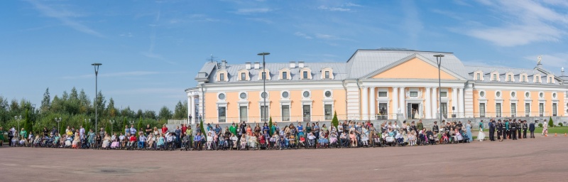 X международный «Санкт-Петербургский Бал на колесах» подарил участникам радость и надежду X международный «Санкт-Петербургский Бал на колесах» подарил участникам радость и надежду