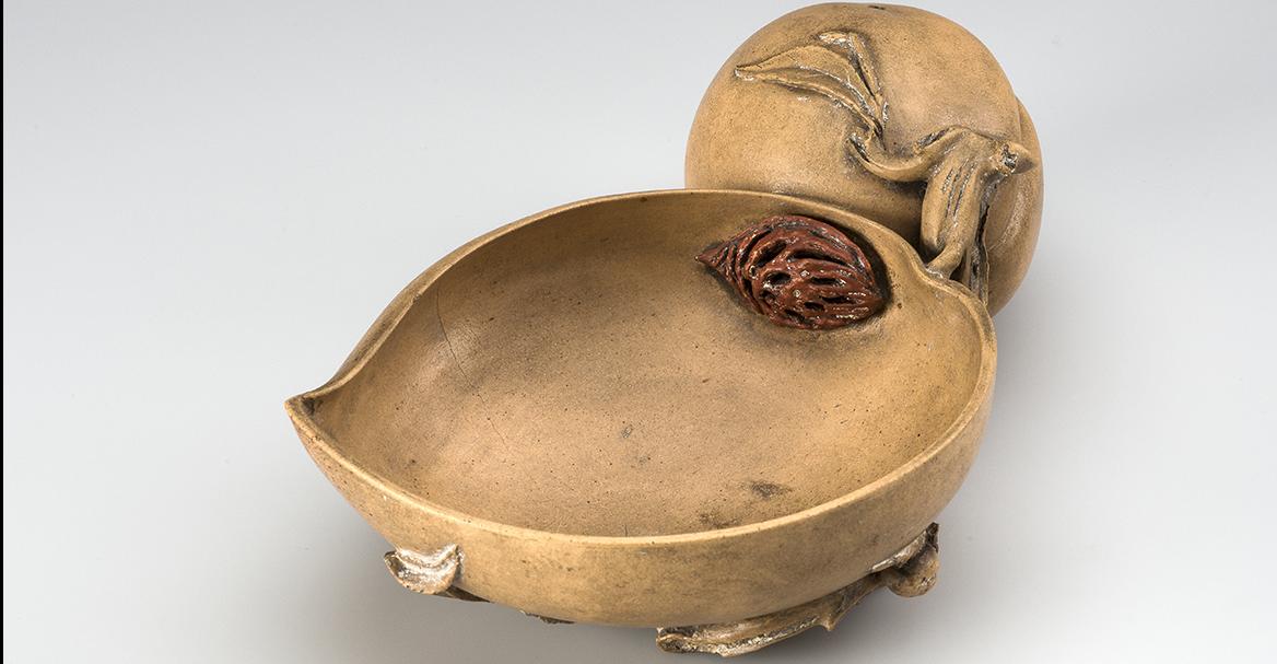 Обложка: в Эрмитаже покажут китайскую чайную керамику.