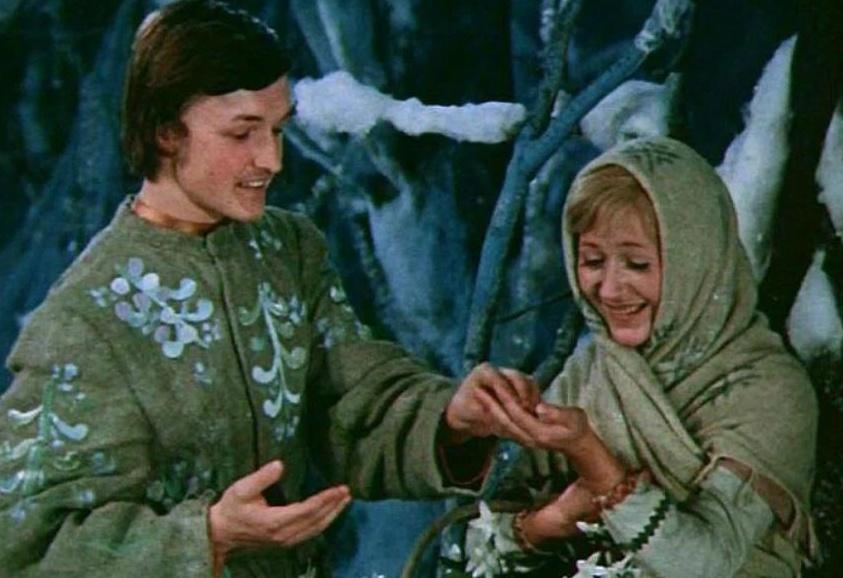 «Двенадцать месяцев» «Двенадцать месяцев»