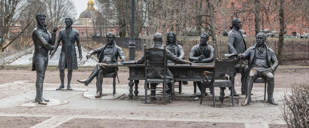 Как установить памятник в Петербурге: что делать и куда обратиться?